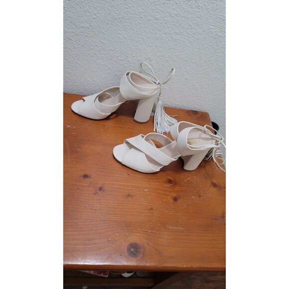 Louise et cie Open-Toe Block Pump Heel Sandals With Tassel Ankle Ties In Ivory - Picture 4 of 12